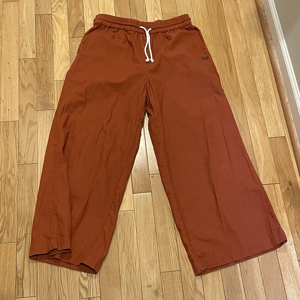 Roxy wide leg linen pants, rust color. Women’s medium.
